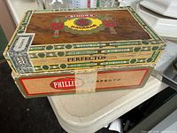 Stacked view showing Simon's Havanas box on top of Phillies Perfecto box