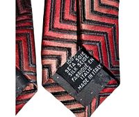Detail of fabric tag 100% silk made in Italy