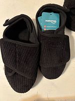Corduroy-texture adjustable slippers with tags