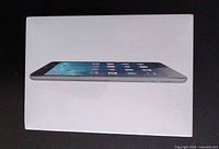Front of sealed iPad mini 2 retail box