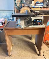 Front view of Delta ShopMaster sander on stand
