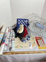 All items overview: mitts, pot holder, baskets, liner rolls, felt pads, placemat