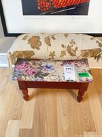 Stool frontal view with cushion on top