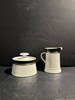 cream jug and sugar dish front view