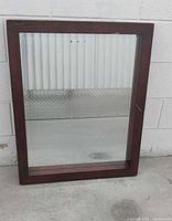 front view showing full mirror and frame