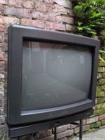 Front view of RCA 19-inch CRT television