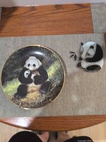 Plate and ornament together for scale and contents overview