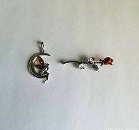Pendant and brooch overview