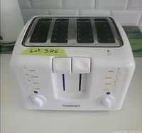 Front view showing entire Cuisinart 4-slice toaster and controls