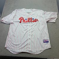 Full front view of Phillies Ryan Howard jersey