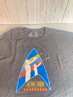 Front view showing Star Trek Convention Vegas 2015 graphic on gray Hanes T-shirt