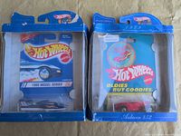 Front view of both sealed Hot Wheels packages