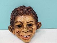 front view of resin Alfred E. Neuman face plaque