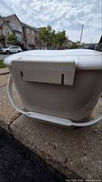 Side view showing latch and carry handle