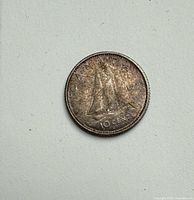 Full view of 1968 Canadian dime reverse showing Bluenose schooner and denomination