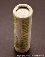 End view of sealed dime roll
