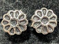 front view of both earrings showing flower design
