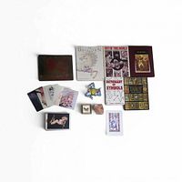 All items in lot laid out together for overview