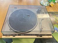 Overall view of turntable with dust cover closed