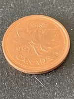 Reverse side of 1997 Canada 1-cent coin