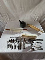 Overview of all items on table