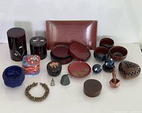 overview of all decorative items arranged on table