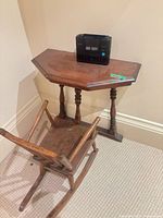 Corner table and rocking chair overview