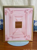Front view of unopened gift set box