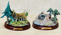 Both dioramas front view on bases