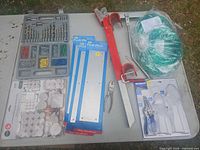 Overview of all items on table