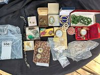 Full lot overview with all jewelry pieces and boxes visible