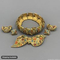 Bracelet, brooch, clip-on earrings, post earrings overview