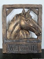 Full view of horse welcome plaque