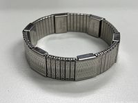 Full view of expandable sterling bracelet