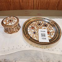 Plate and trinket box side by side showing overall pattern and size relation