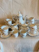 Full service set front view showing all pieces