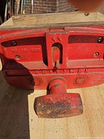 Front face of red Craftsman vise showing cast model number 391-5135 and handle boss