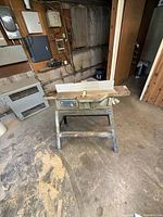 Full view of Delta/Beaver jointer on steel stand