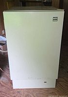 Front view of closed freezer