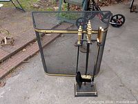 Screen and entire tool set in driveway