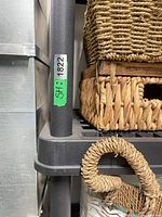 Close-up of shelf post and slotted shelf surface
