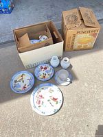 Lot overview with dinnerware, milk glass vases and Williamsport punch set box