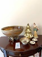 Full lot on table showing all six items