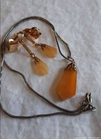 Pendant necklace and earrings overview