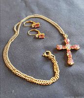 Overall view of necklace and earrings set