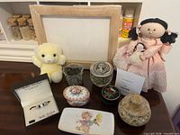 Overview of all items on table