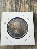 Obverse of coin in 2×2 flip showing Queen Elizabeth II portrait