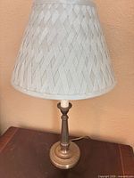 Full view lamp with shade