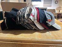 Side stack view showing quantity, colours and patterns of caps