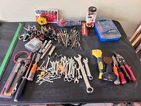 Overview of entire lot on table